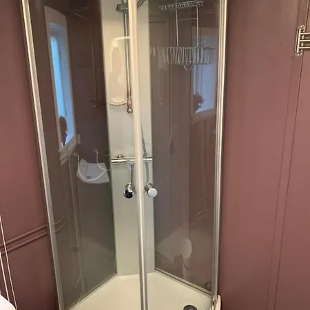 3 Incl Balcony, Wifi, Tv, Garden- And Parking Access טרונדהיים